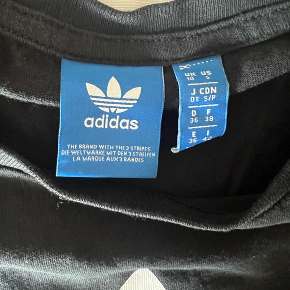 Adidas top - Picture 2 of 2